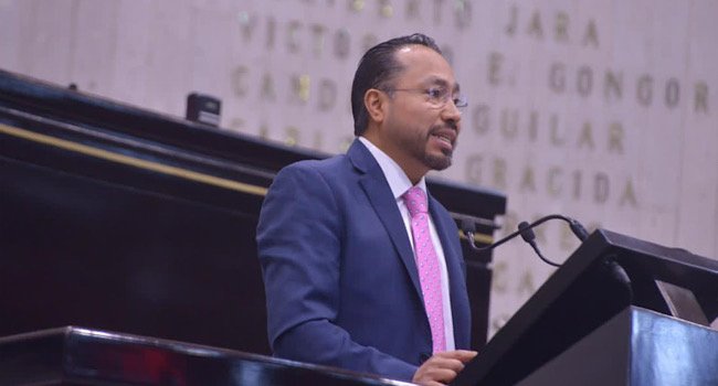 B1AB38DA-90FB-413A-BD5B-DDCA975E340E