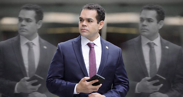 senador Pablo Angulo