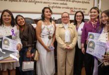 LA INSURGENTE PARA ELLAS!