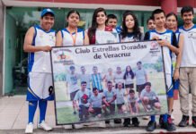 ADANELY SE PONE LA CAMISETA!