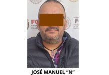 ECHAN GUANTE A ACOSADOR DEL CONGRESO