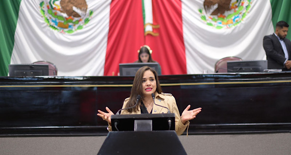 Elena Córdova Molina