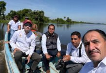 FELIPE, CON PESCADORES AFECTADOS