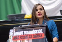 ¡ESCUELAS NO VIVEN DE DIAGNÓSTICOS!