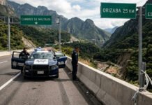 LES ROBAN HASTA LAS SILLAS! Foto Ilustrativa